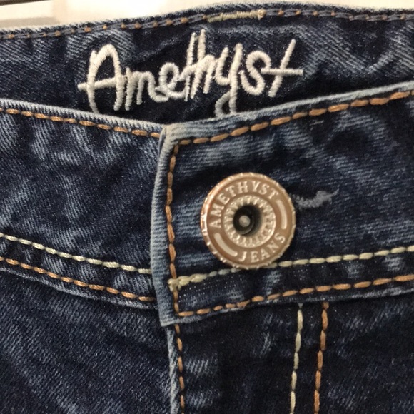 Amethyst distressed jeans - Picture 3 of 8